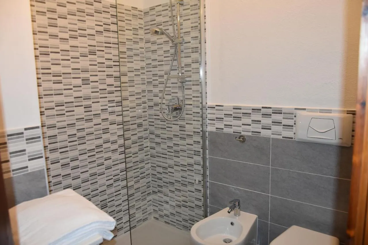 Semesterbostad Domus Carlotta Apartment With Sea View Villasimius Is Traias Italien